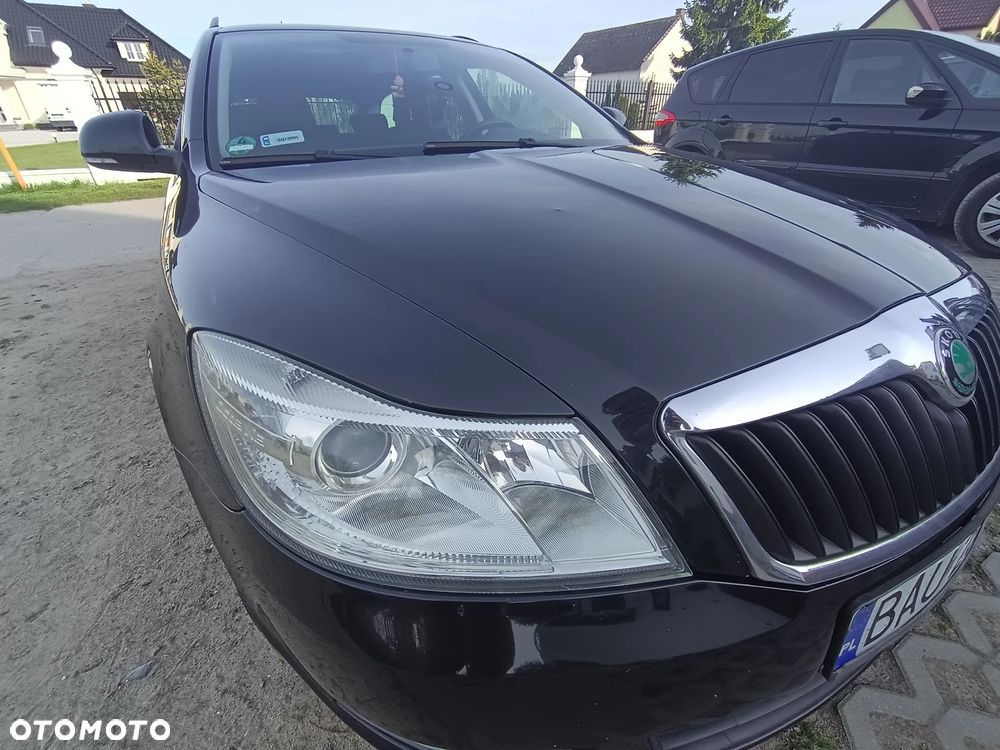 Skoda Octavia 1.6 TDI DPF DSG FAMILY - 1
