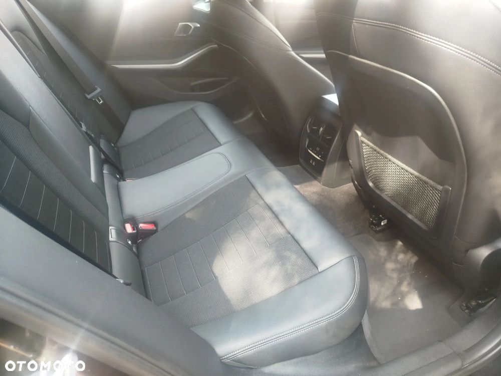 BMW Seria 3 - 11