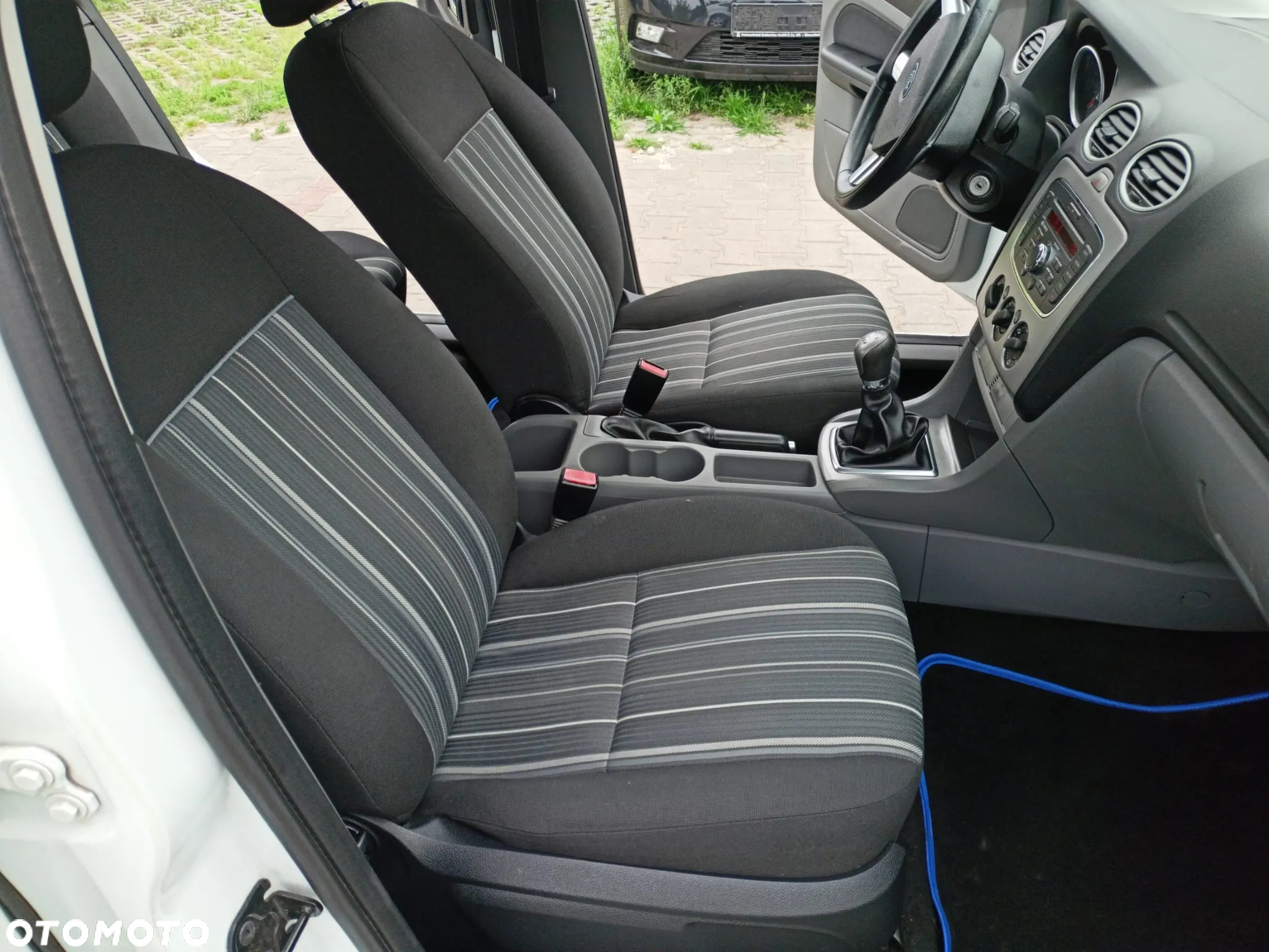 Ford Focus 1.6 16V White Magic - 29