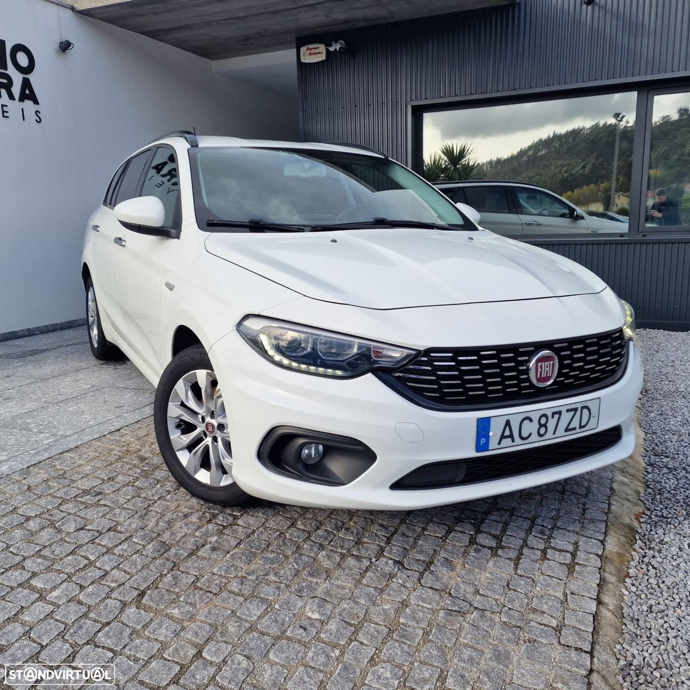 Fiat Tipo Station Wagon 1.3 M-Jet Lounge - 16