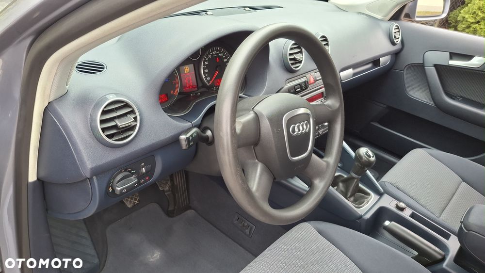 Audi A3 Sportback 1.6 FSI Ambition - 20
