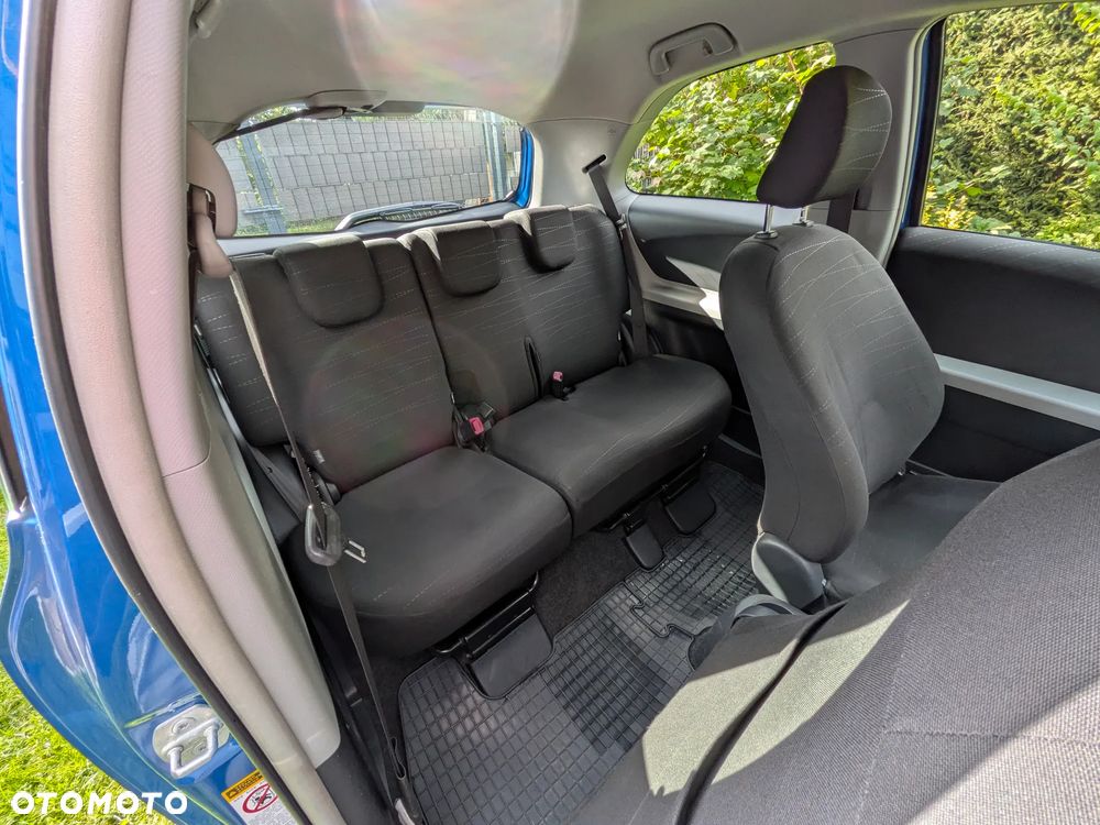 Toyota Yaris - 17