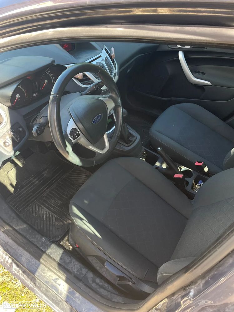 Ford Fiesta 1.25 Ambiente - 8