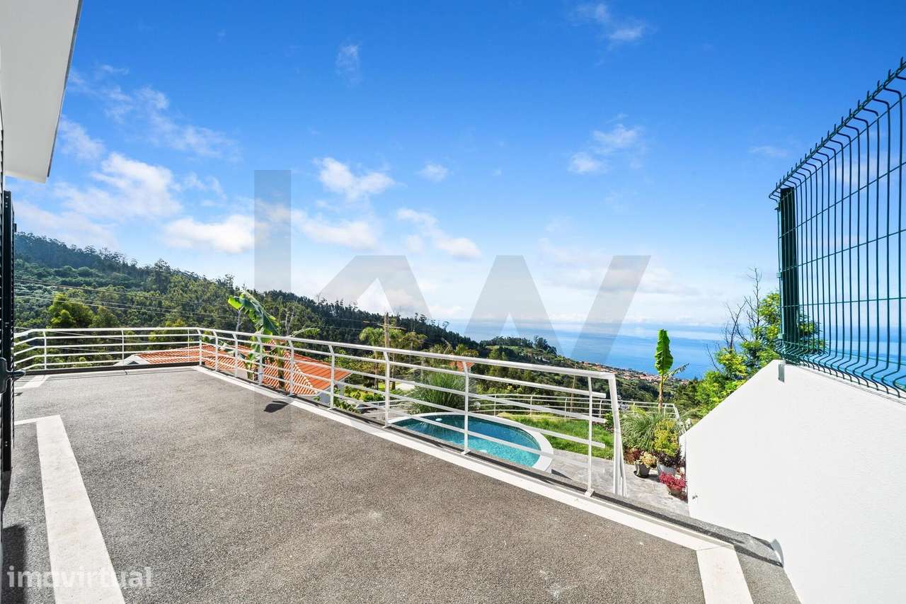 Moradia T3 com Piscina, Jardim e Vista Desafogada nos Canhas - Grande imagem: 3/52