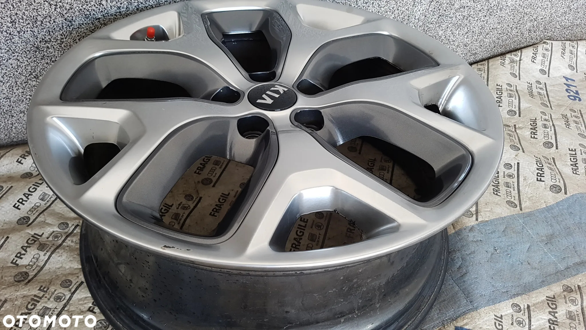 FELGA KIA SORENTO III 5X114,3  ET49,5  7,5JX18  52910-C5330 - 4