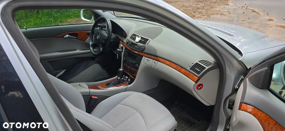 Mercedes-Benz Klasa E 220 CDI Automatik Avantgarde DPF - 7