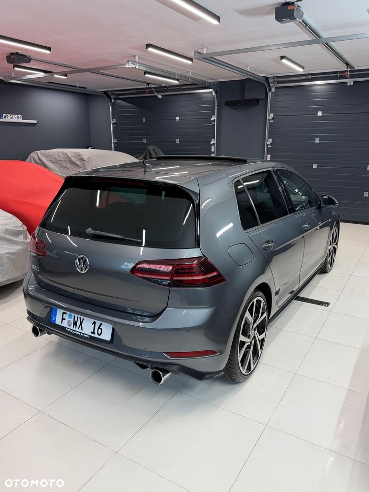 Volkswagen Golf GTI (BlueMotion Technology) DSG - 12