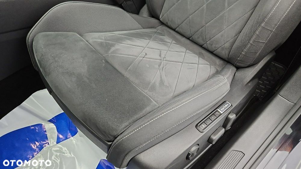 Volkswagen Golf - 12