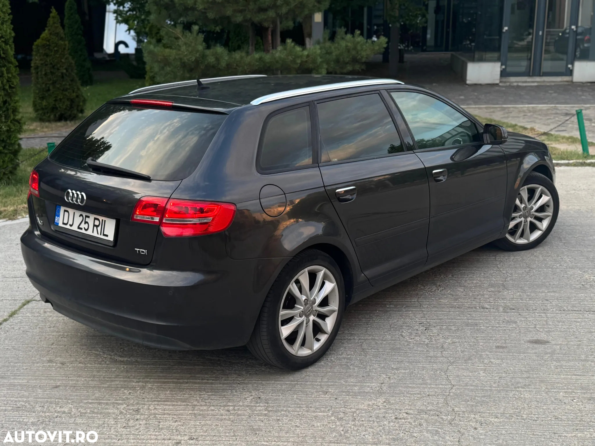Audi A3 2.0 TDI Sportback DPF Attraction - 4