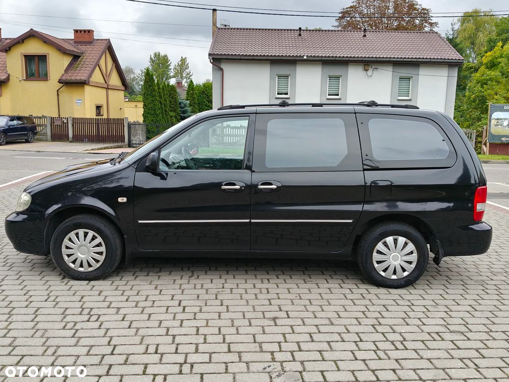 Kia Carnival CRDi Executive - 13