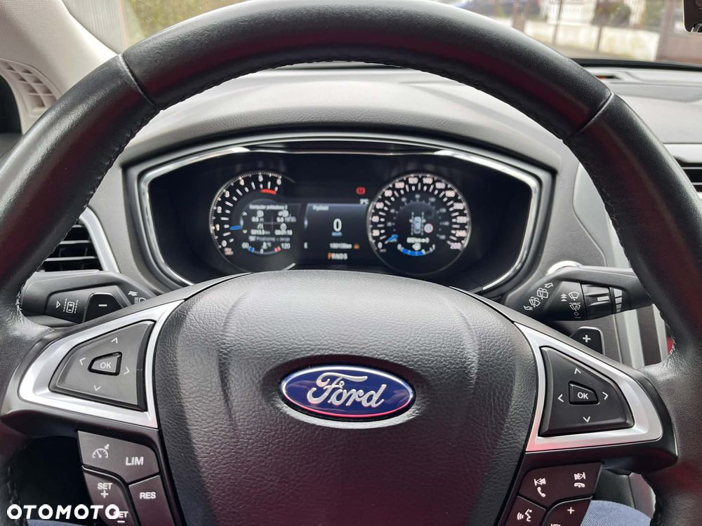 Ford Mondeo 2.0 TDCi Titanium PowerShift - 11