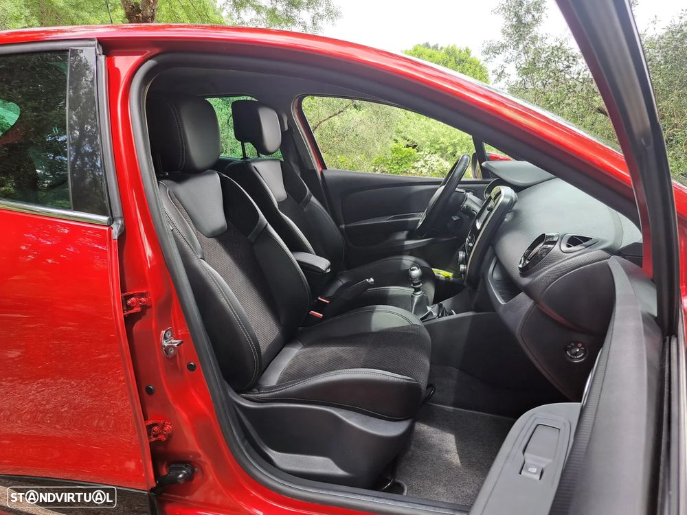 Renault Clio ENERGY TCe 120 INTENS - 23