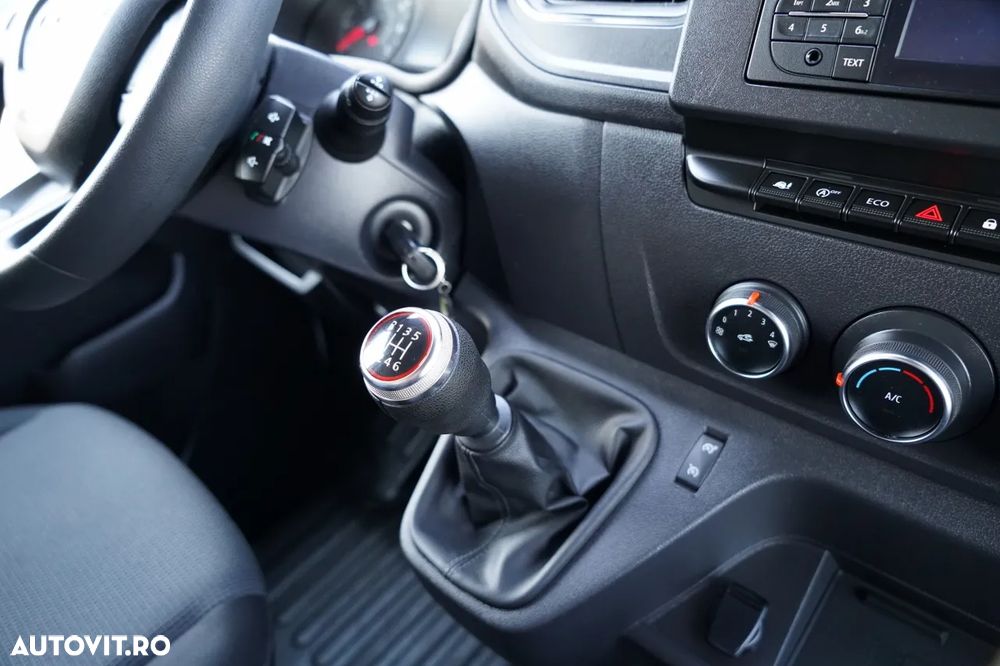 Renault MASTER / BLAZER / PANEL / 2023 - 30