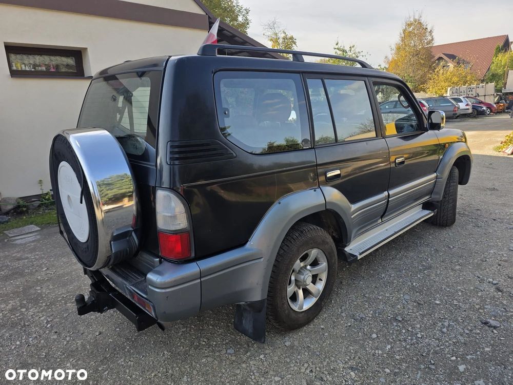 Toyota Land Cruiser 2000 photo 3