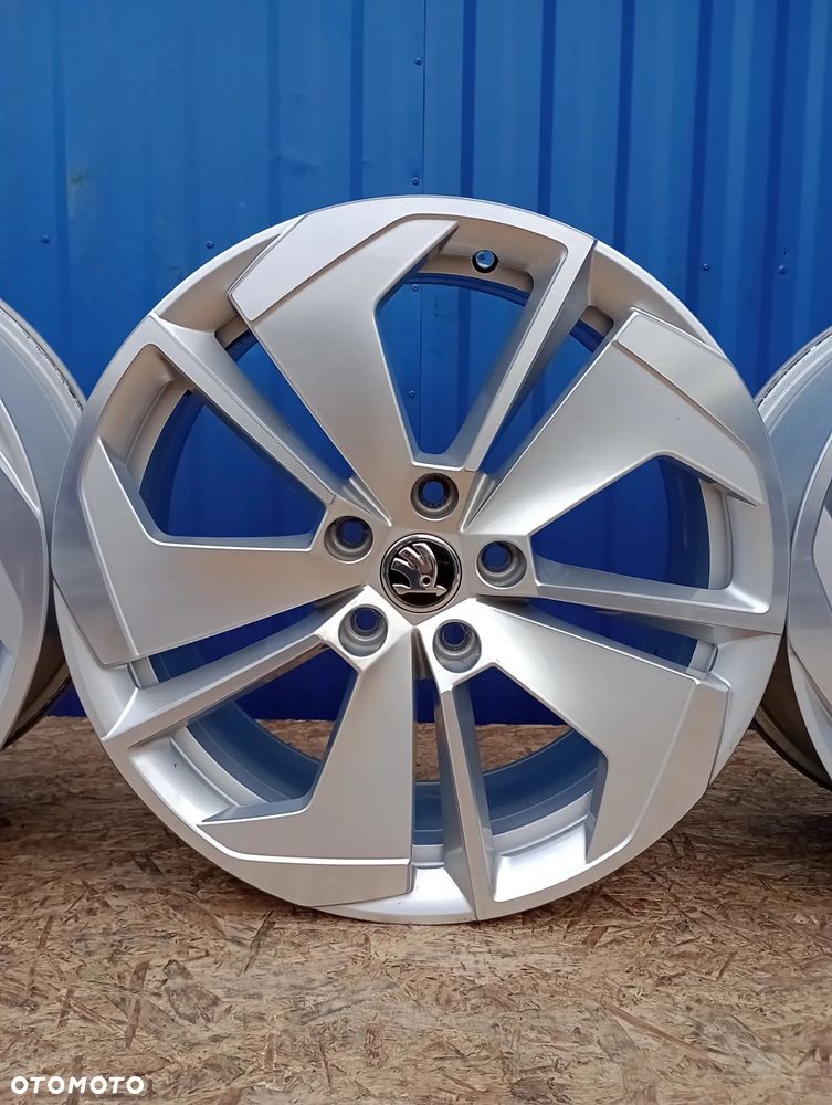 FELGI ALUMINIOWE 5x112 R18 ET48 7,5J SKODA OCTAVIA SUPERB YETI KAROQ - 5