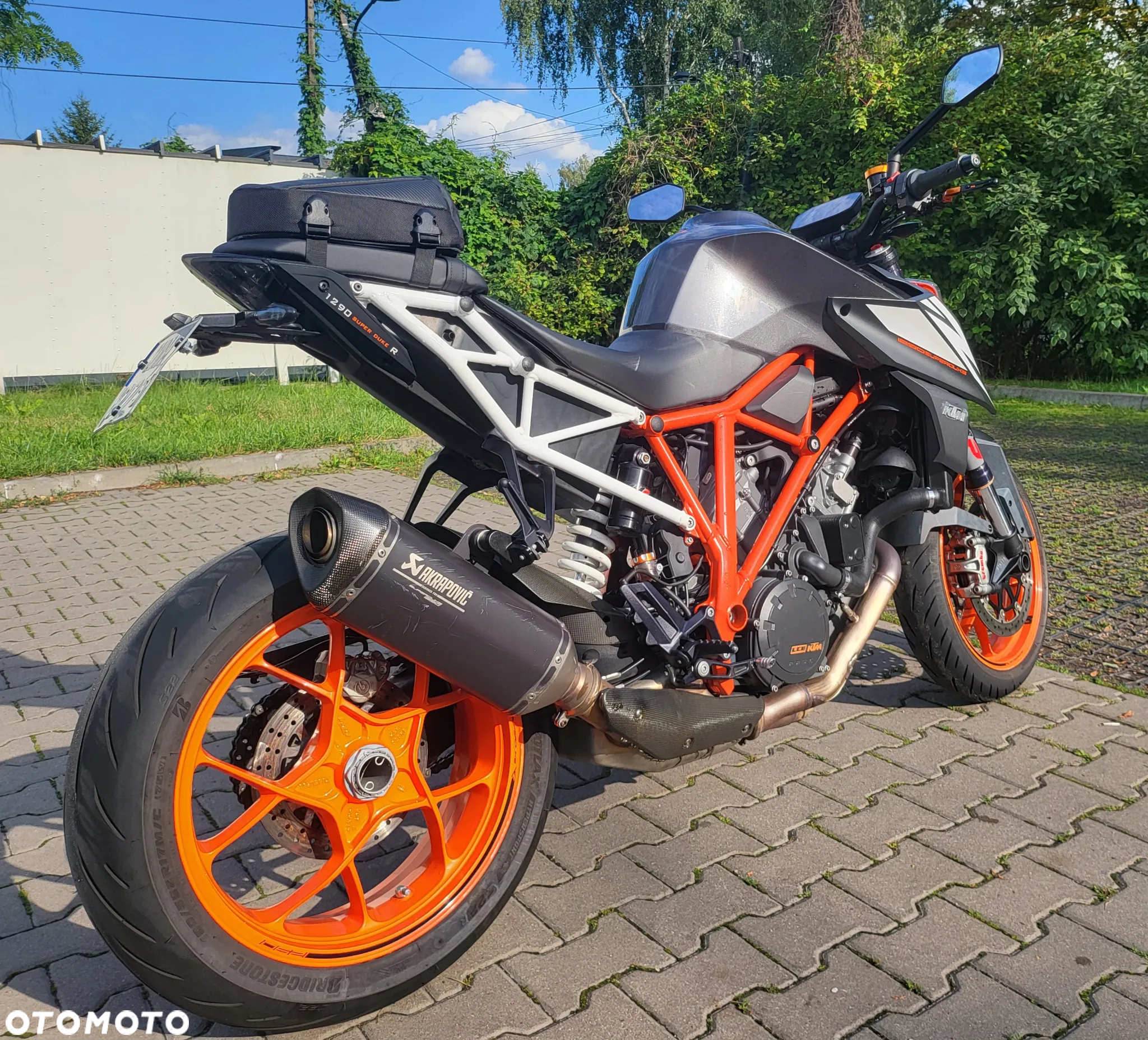 KTM Super Duke - 19
