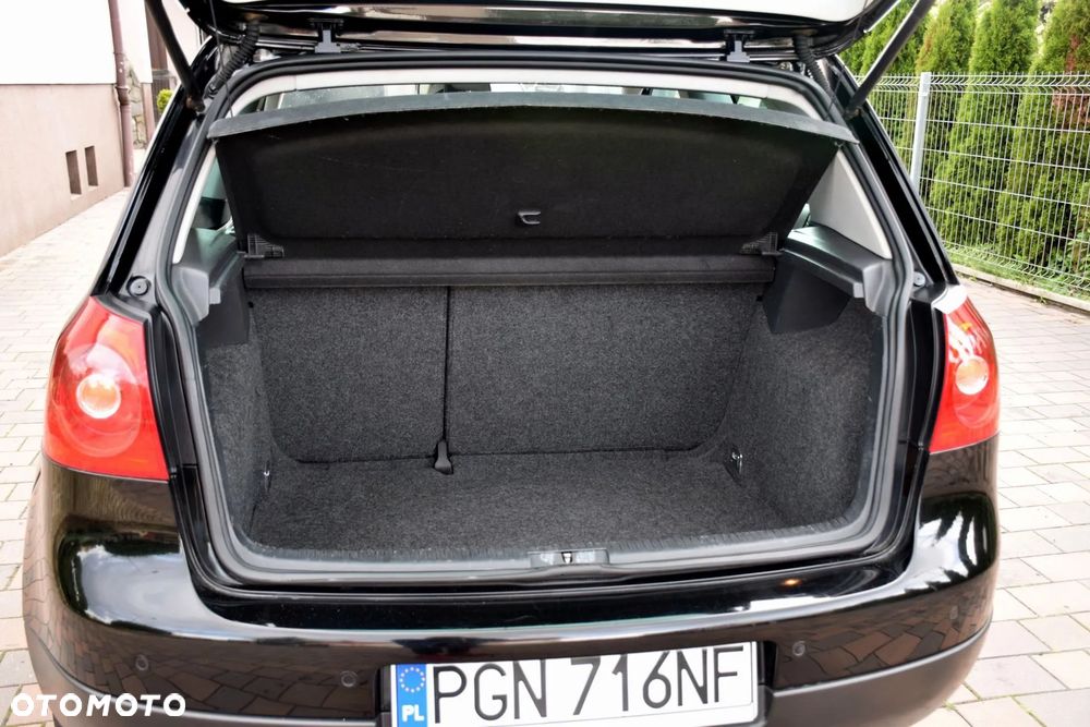 Volkswagen Golf 1.6 United - 17