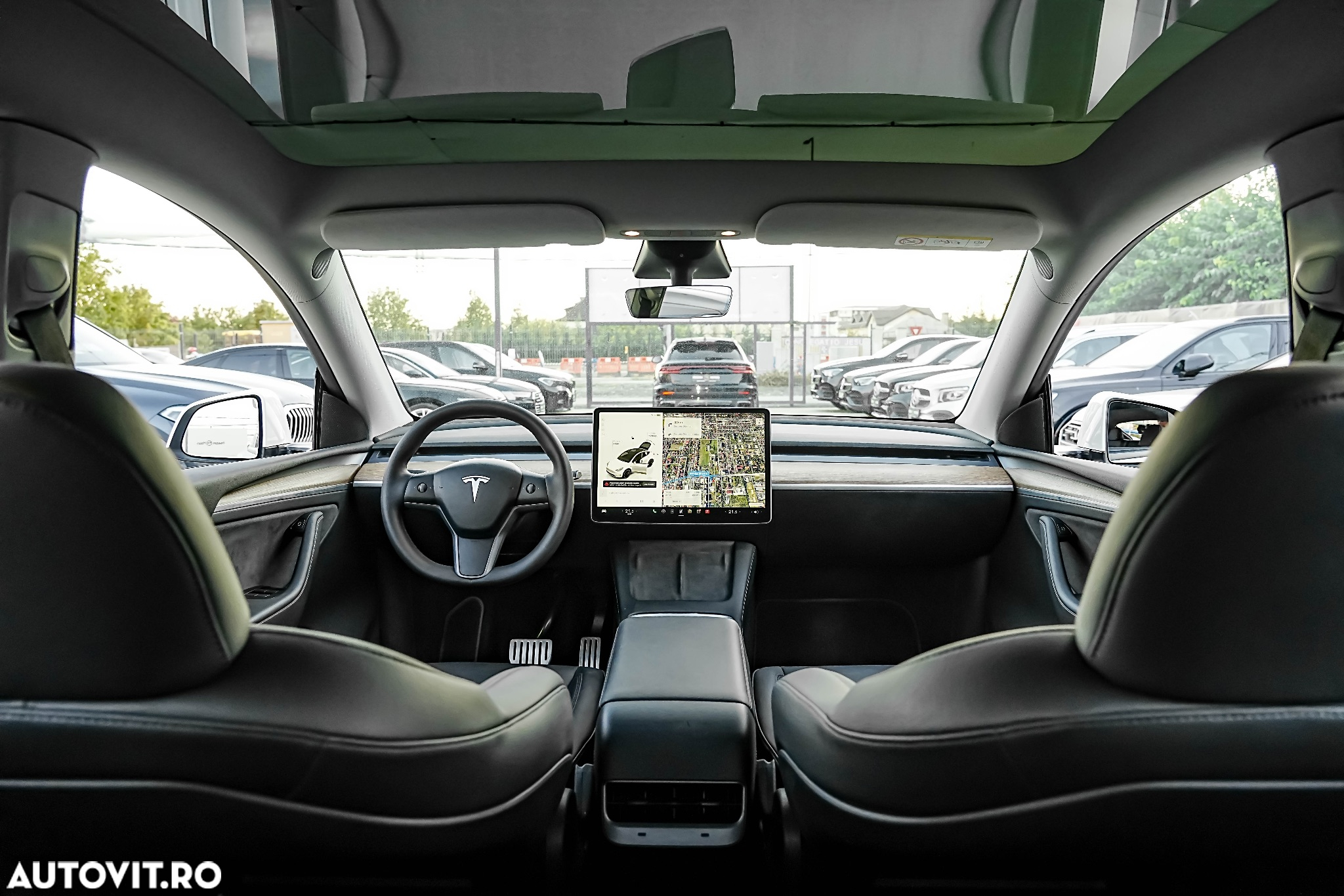 Tesla Model Y Performance Dual Motor AWD - 3