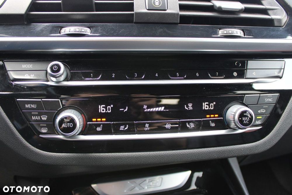 BMW X3 - 32