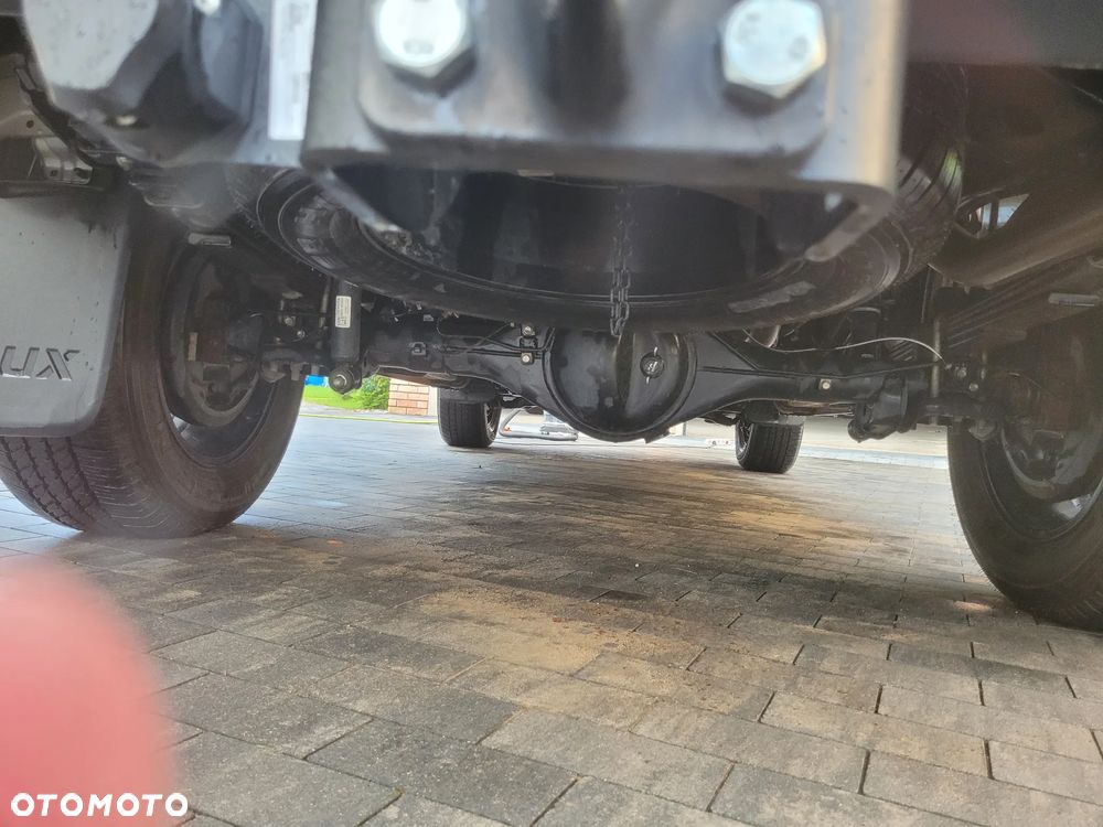 Toyota Hilux 2.8 D-4D Double Cab Invincible 4x4 - 6
