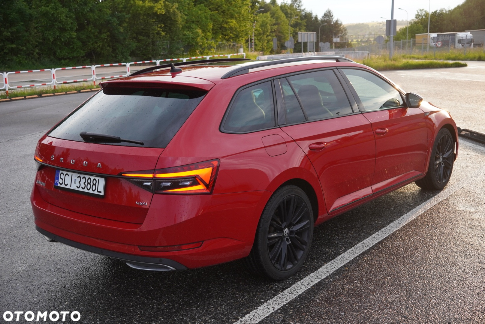 Skoda Superb 2.0 TDI 4x4 DSG Sportline - 5