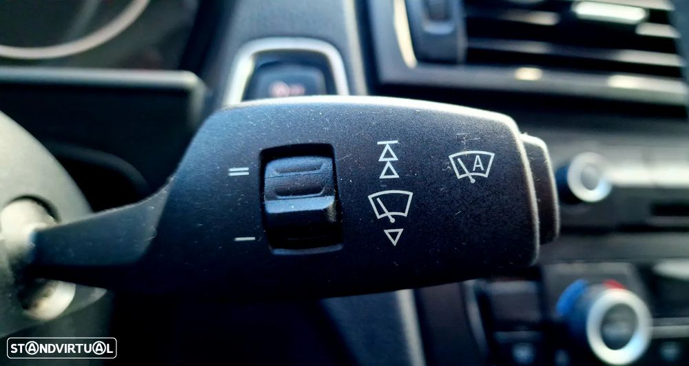 BMW 114 d Line Urban - 4