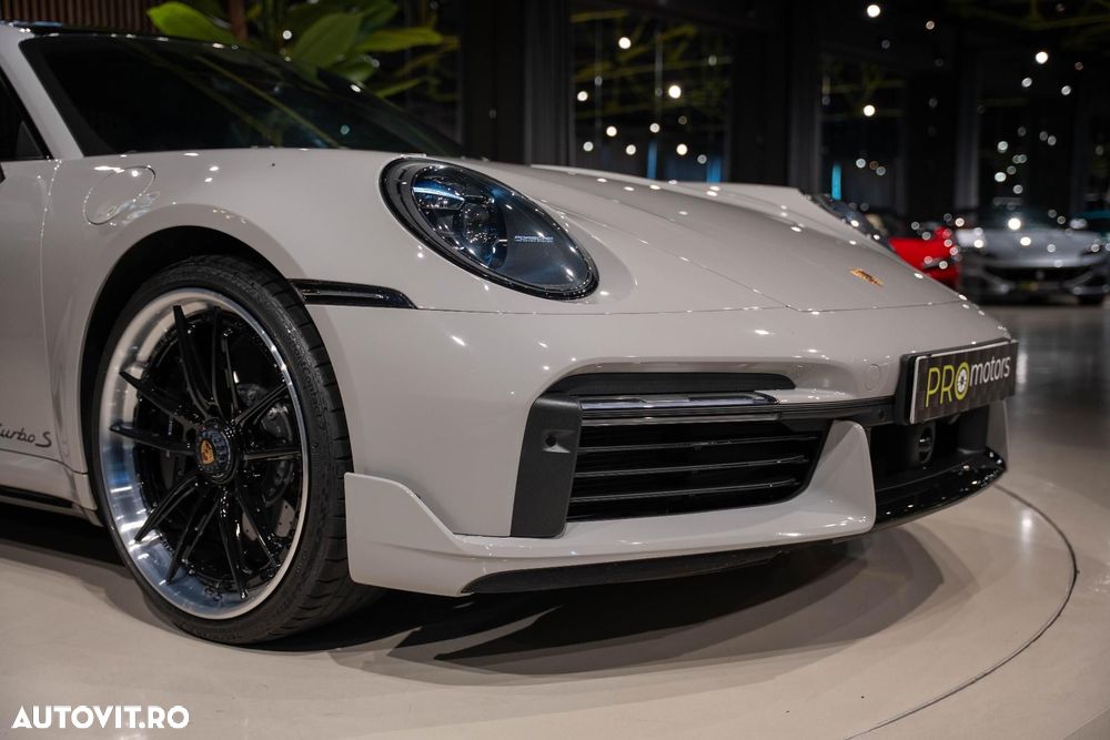 Porsche 911-TURBO-S - 17