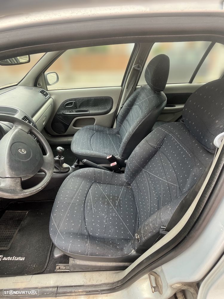 Renault Clio 1.2 Expression - 6