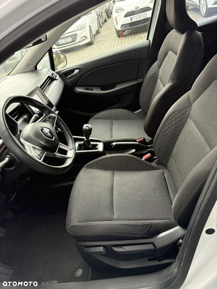 Renault Clio - 9