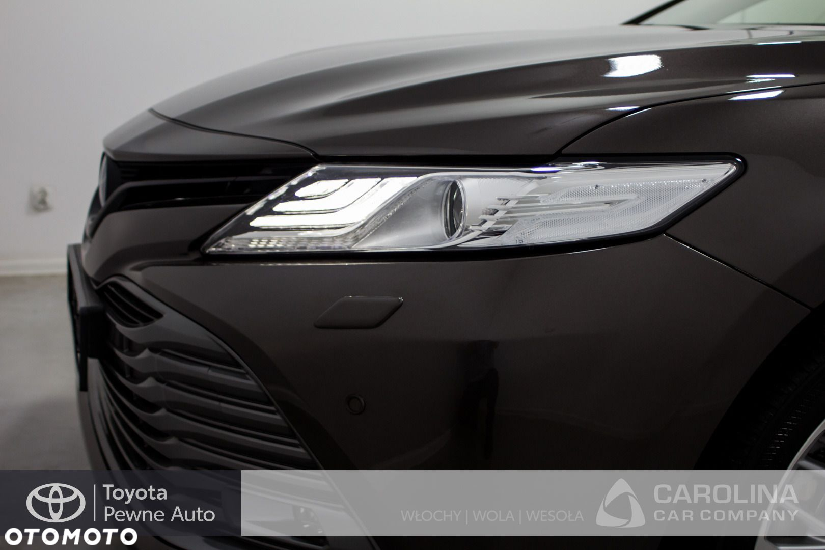 Toyota Camry - 19
