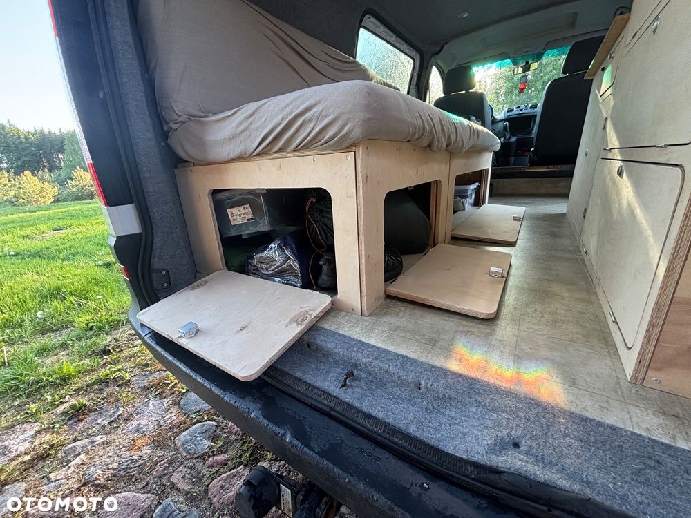 Mercedes-Benz Vito - 11