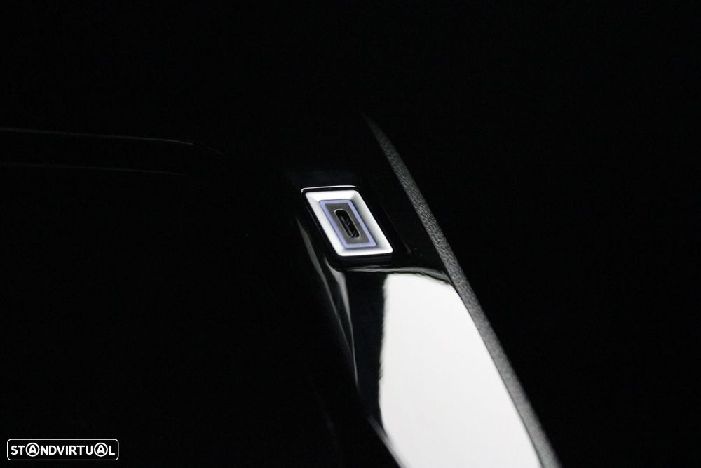 Peugeot 2008 1.5 BlueHDi Active EAT8 - 21