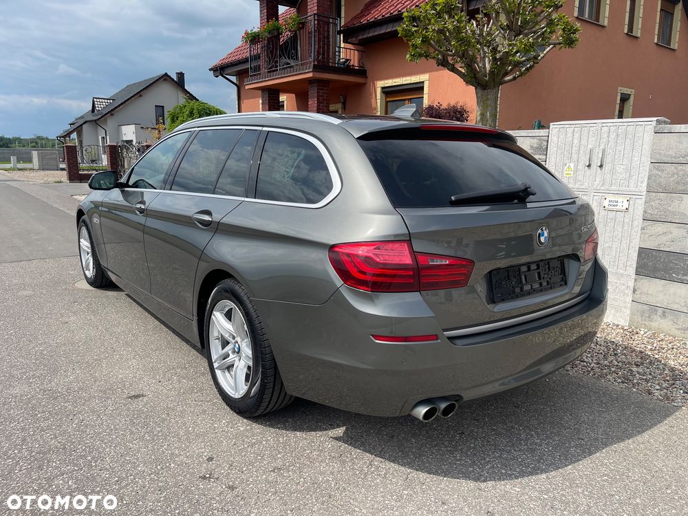 BMW Seria 5 525d Sport-Aut Modern Line - 5