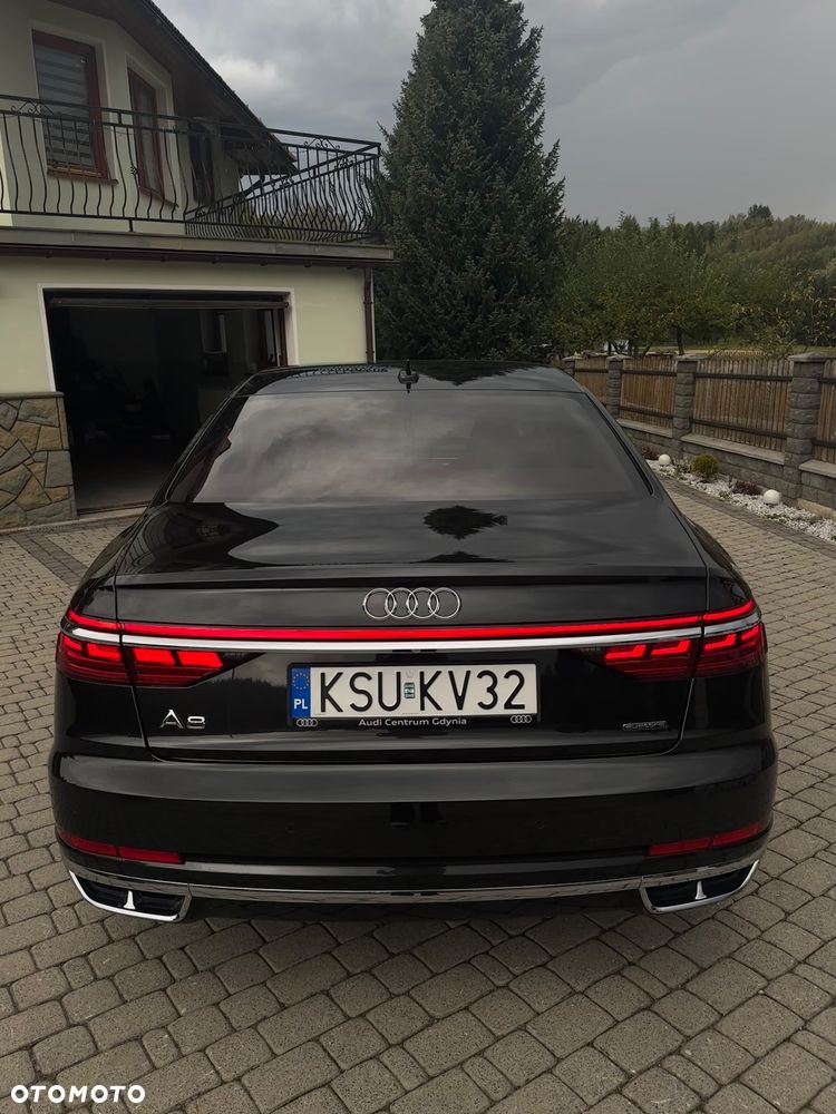 Audi A8 - 6