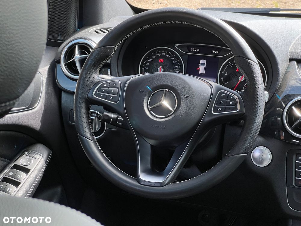 Mercedes-Benz Klasa B 250 4Matic 7G-DCT - 19