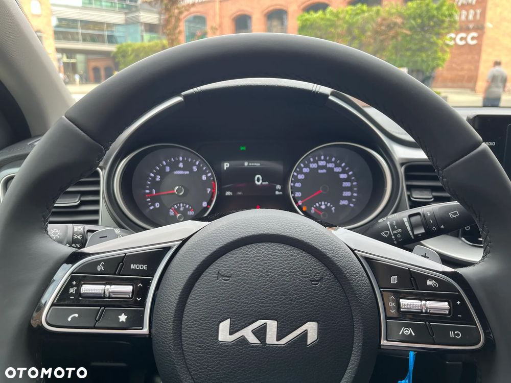 Kia XCeed 1.6 T-GDI M DCT - 13