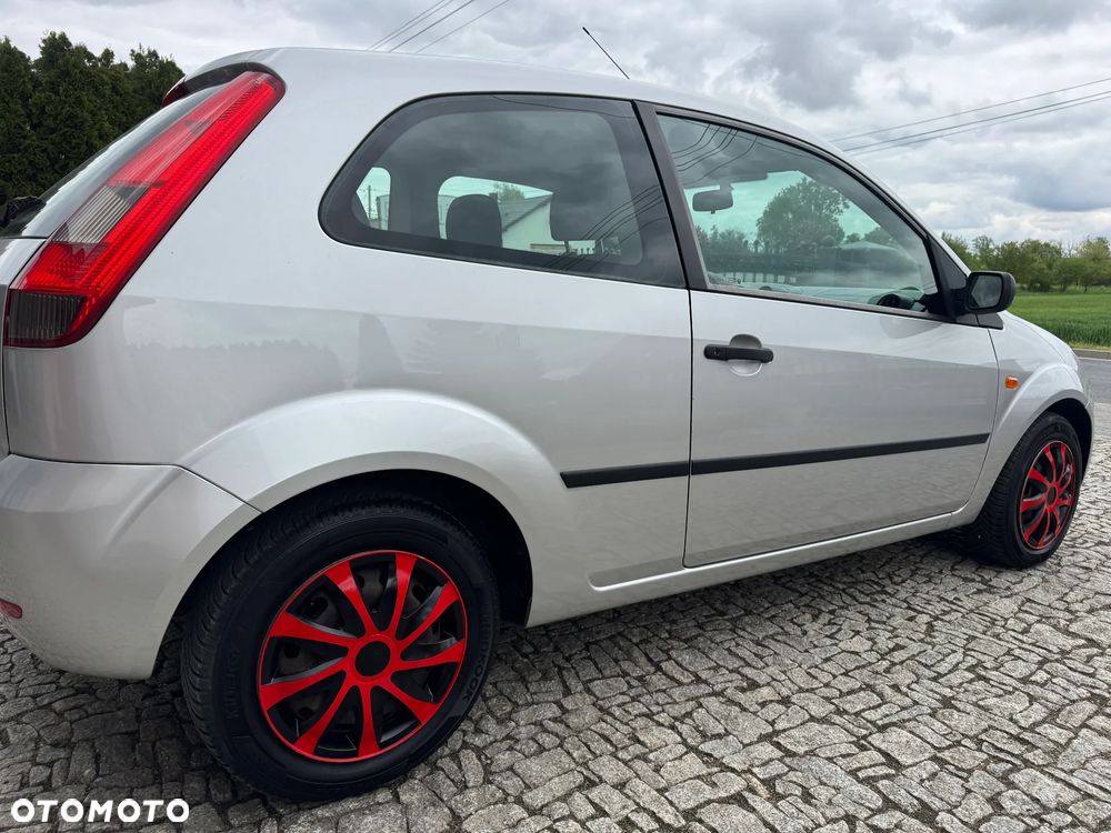 Ford Fiesta 1.3 Fun - 12