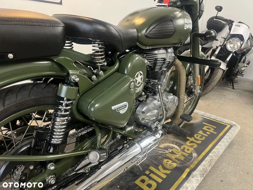 Royal Enfield Classic - 19