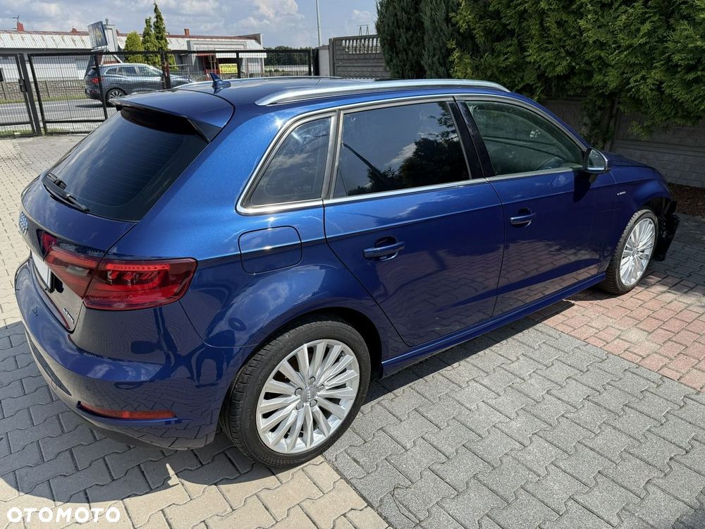 Audi A3 Sportback - 3