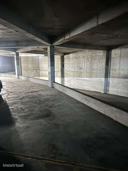 Garagem Rua de Vilar - Grande imagem: 3/4