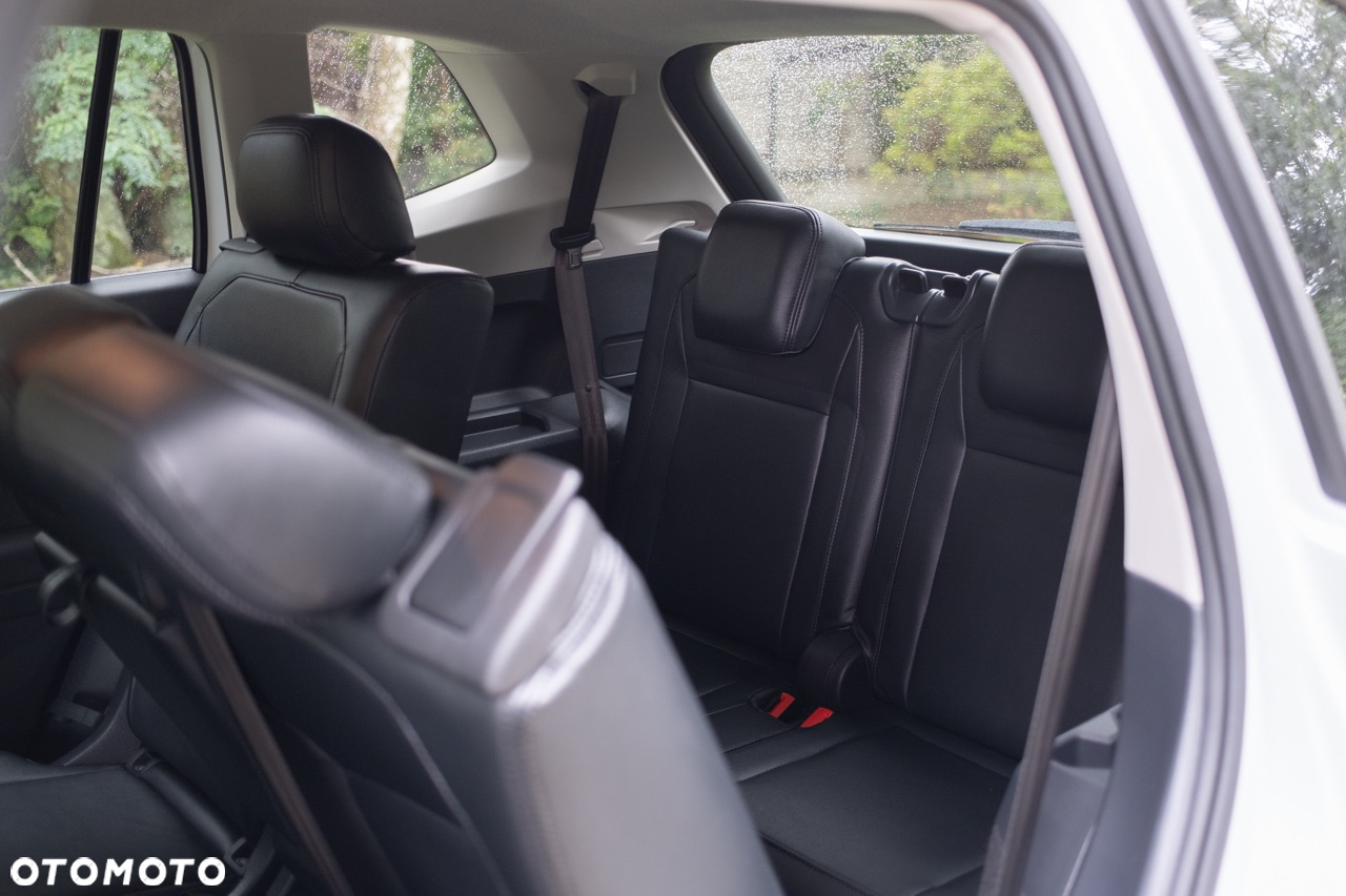 Volkswagen Tiguan - 9