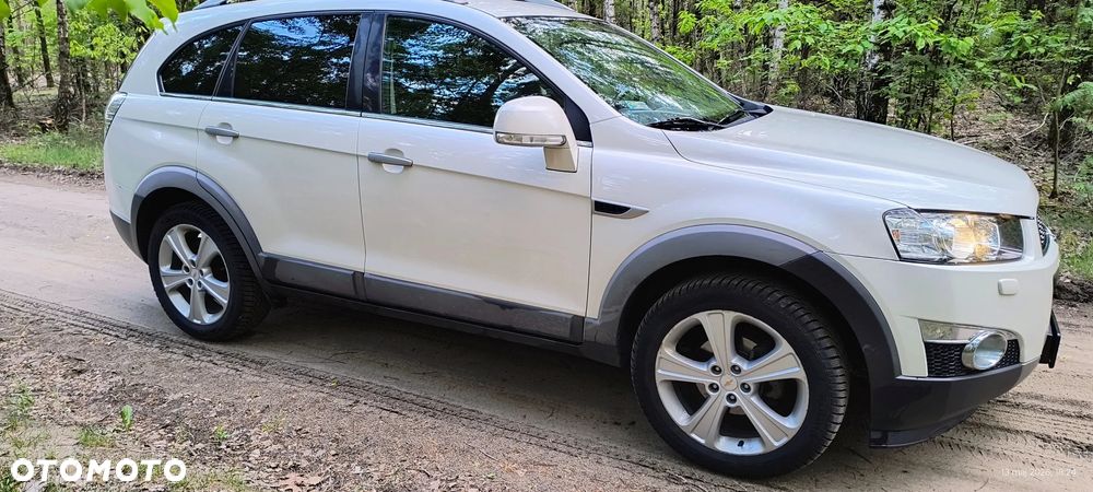 Chevrolet Captiva 2.2 D LTZ - 6