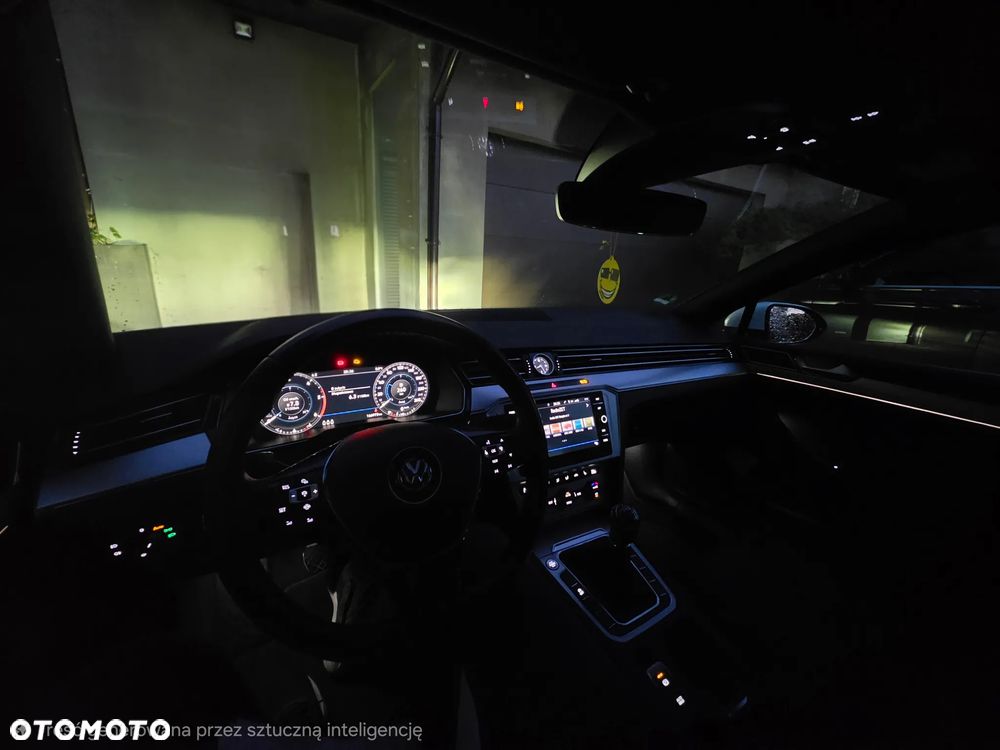 Volkswagen Passat 2.0 TDI (BlueMotion Technology) Highline - 26