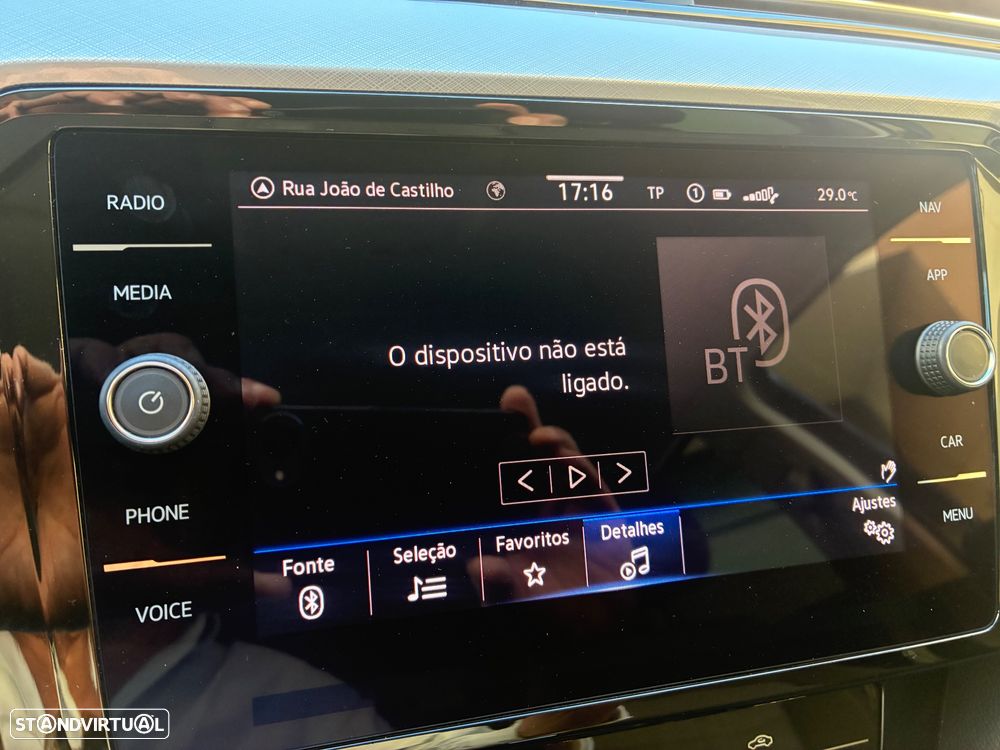 VW Passat Variant 2.0 TDI Business DSG - 14