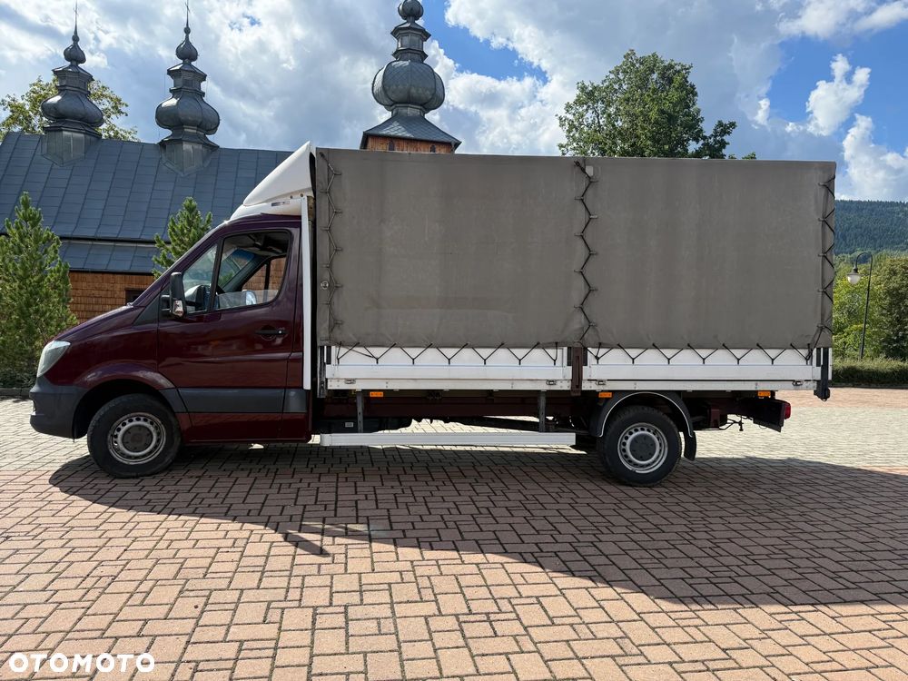 Mercedes-Benz Sprinter - 4