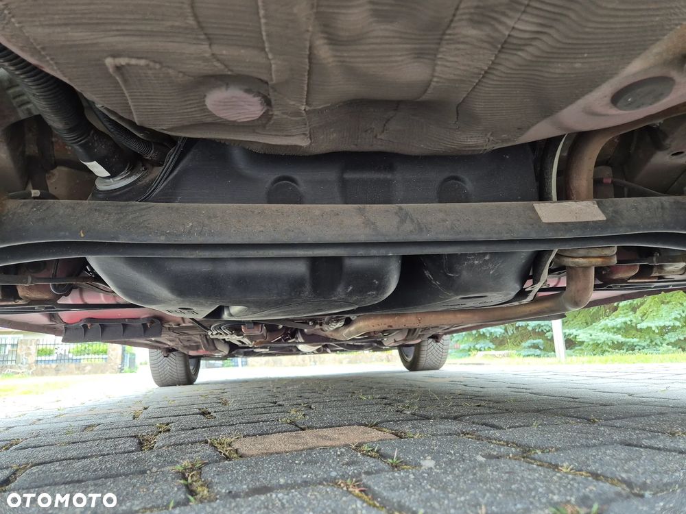Toyota Yaris 1.33 VVT-i Lounge - 31