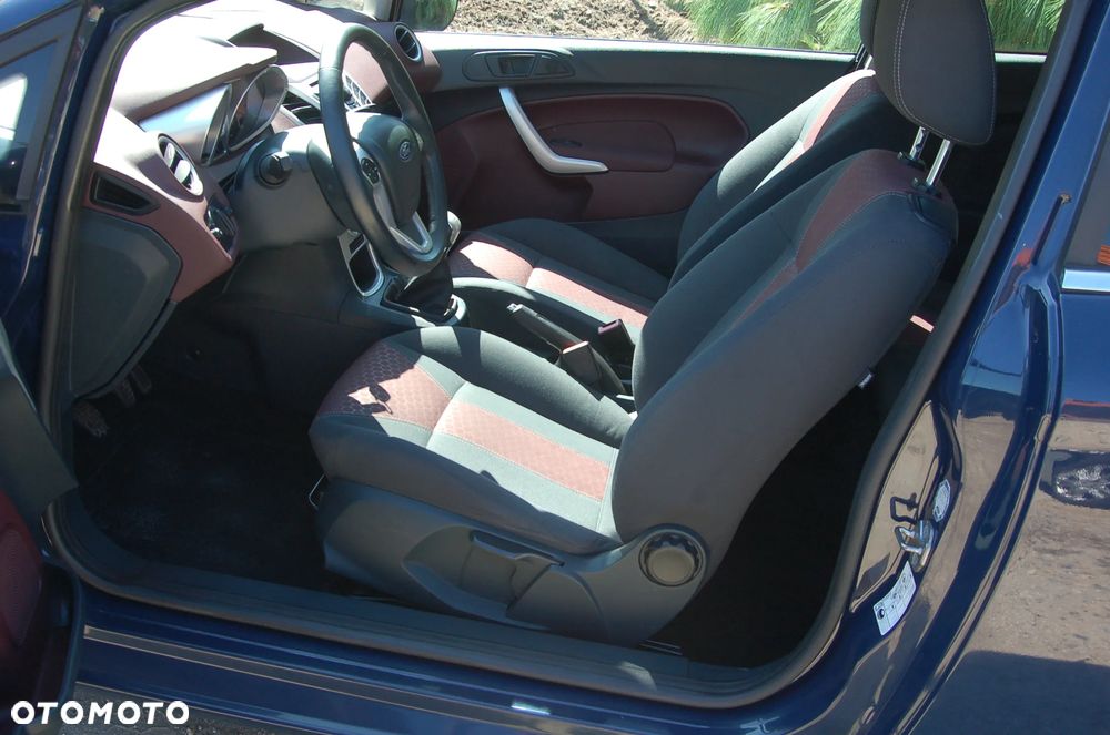 Ford Fiesta 1.25 Titanium - 10