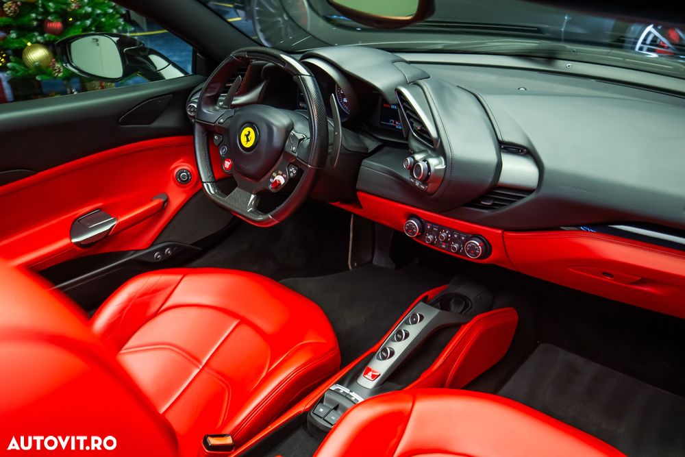 Ferrari 488 Spider - 13