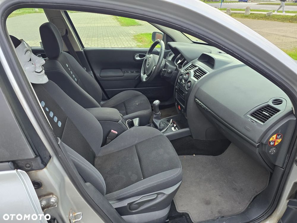 Renault Megane - 11