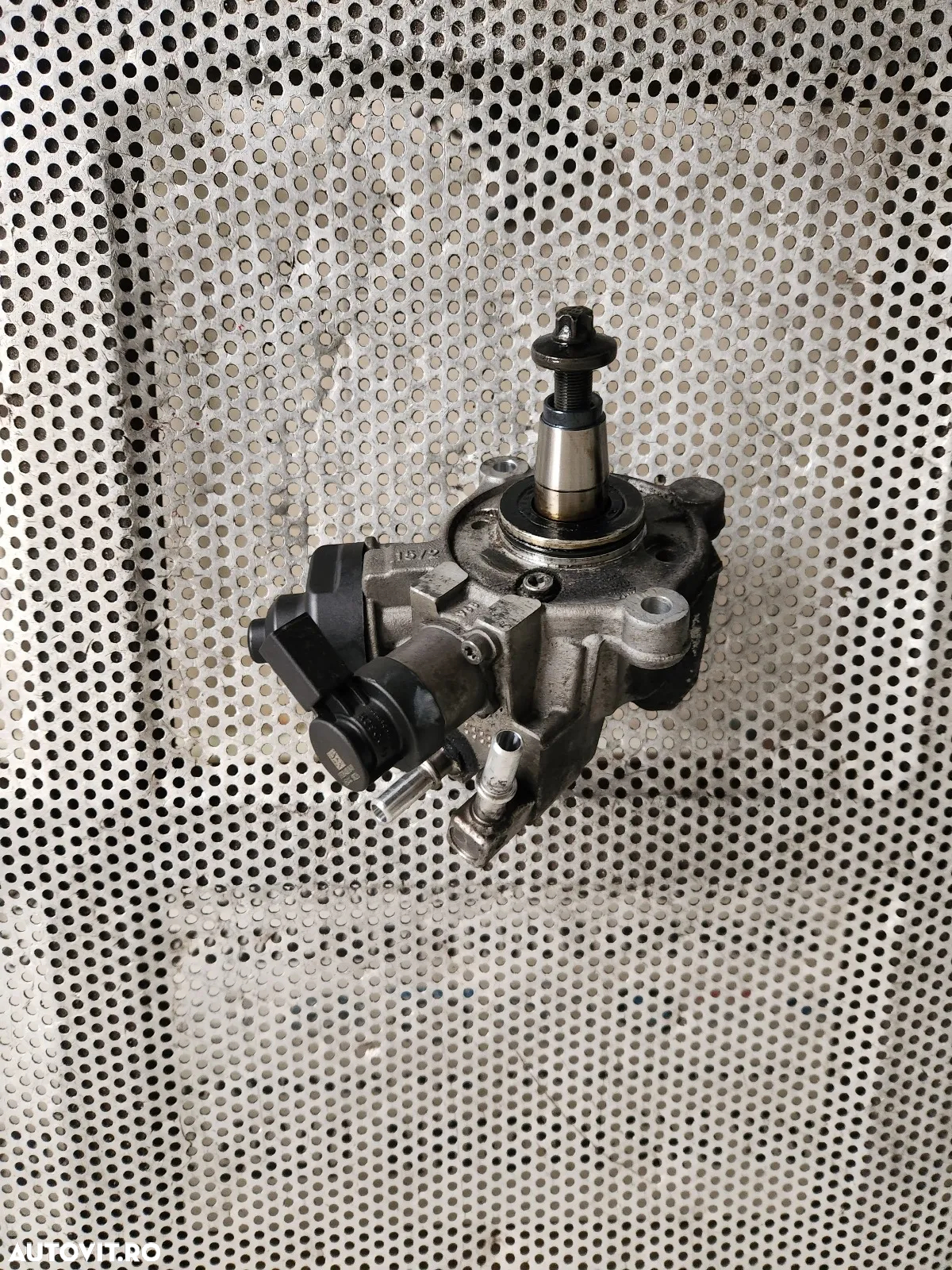 Pompa Inalta Presiune Bmw 2.0 Diesel B47 Cod  x3 x4 F25 F26 x1 x2 F39 F48 F30 G31 G30 G31 G20 G21 E - 3